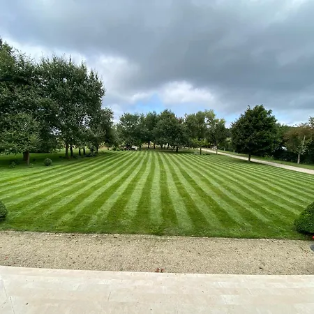 Manoir De Famille Beausoleil Vila *