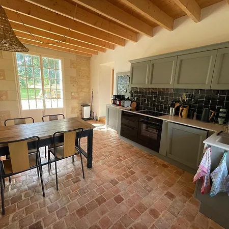 Manoir De Famille Beausoleil Vila Allonnes (Maine-et-Loire)