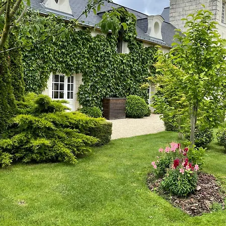 Manoir De Famille Beausoleil * Allonnes (Maine-et-Loire)
