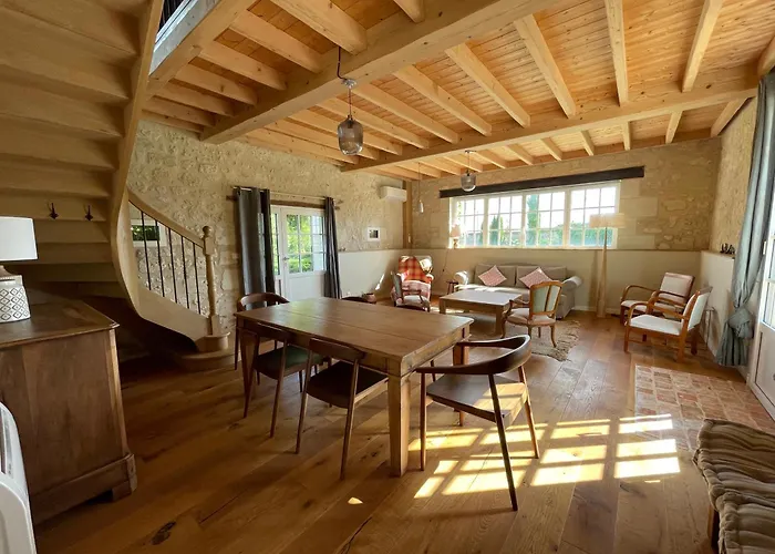 וילה Manoir De Famille Beausoleil *