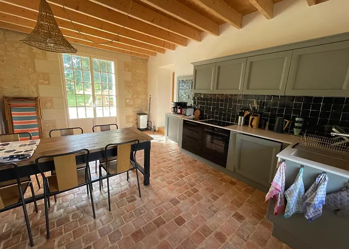 Manoir De Famille Beausoleil וילה Allonnes (Maine-et-Loire)