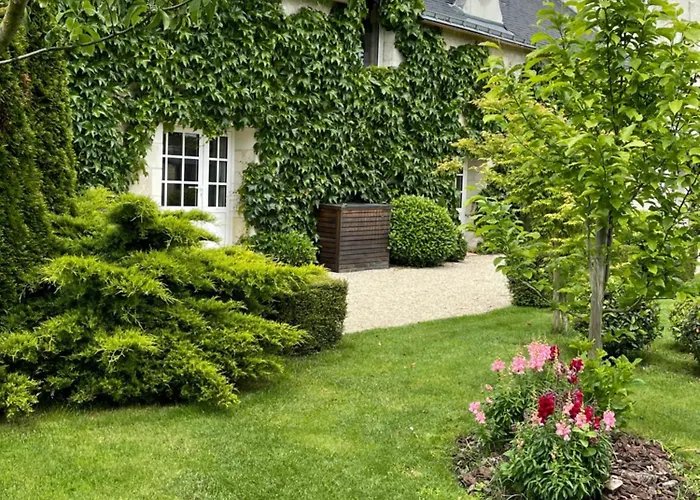 Manoir De Famille Beausoleil * Allonnes (Maine-et-Loire)